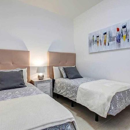 Homu Bianca Fantastica Villa Con Piscina Privad Плая Бланка Екстериор снимка